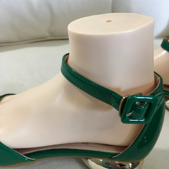 Green Patent Ball Heeled Shoes - Picture 6 of 6